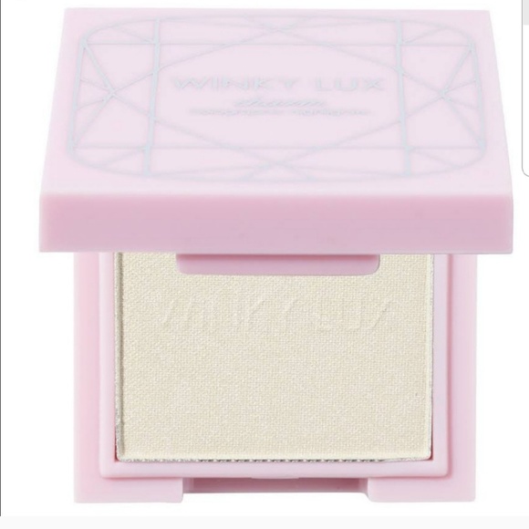 Makeup Bundle - Picture 2 of 3